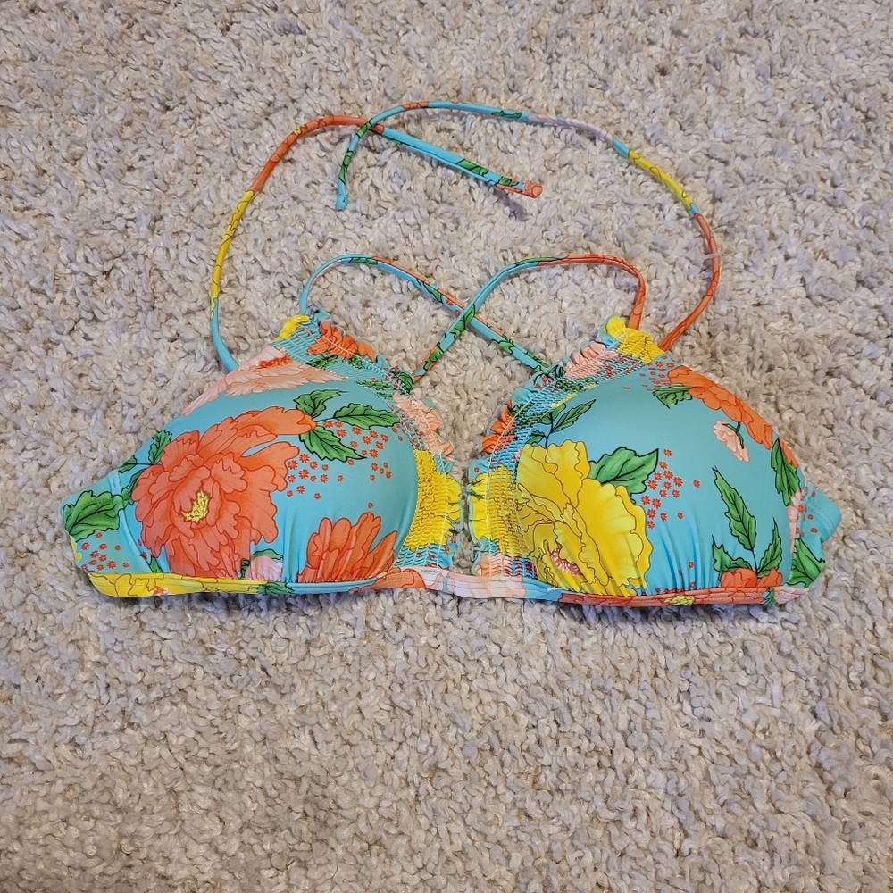 Bikini top